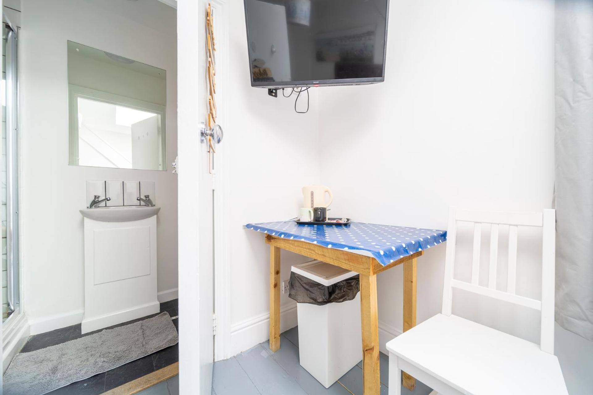 Palace Surf Lodge New Quay Extérieur photo
